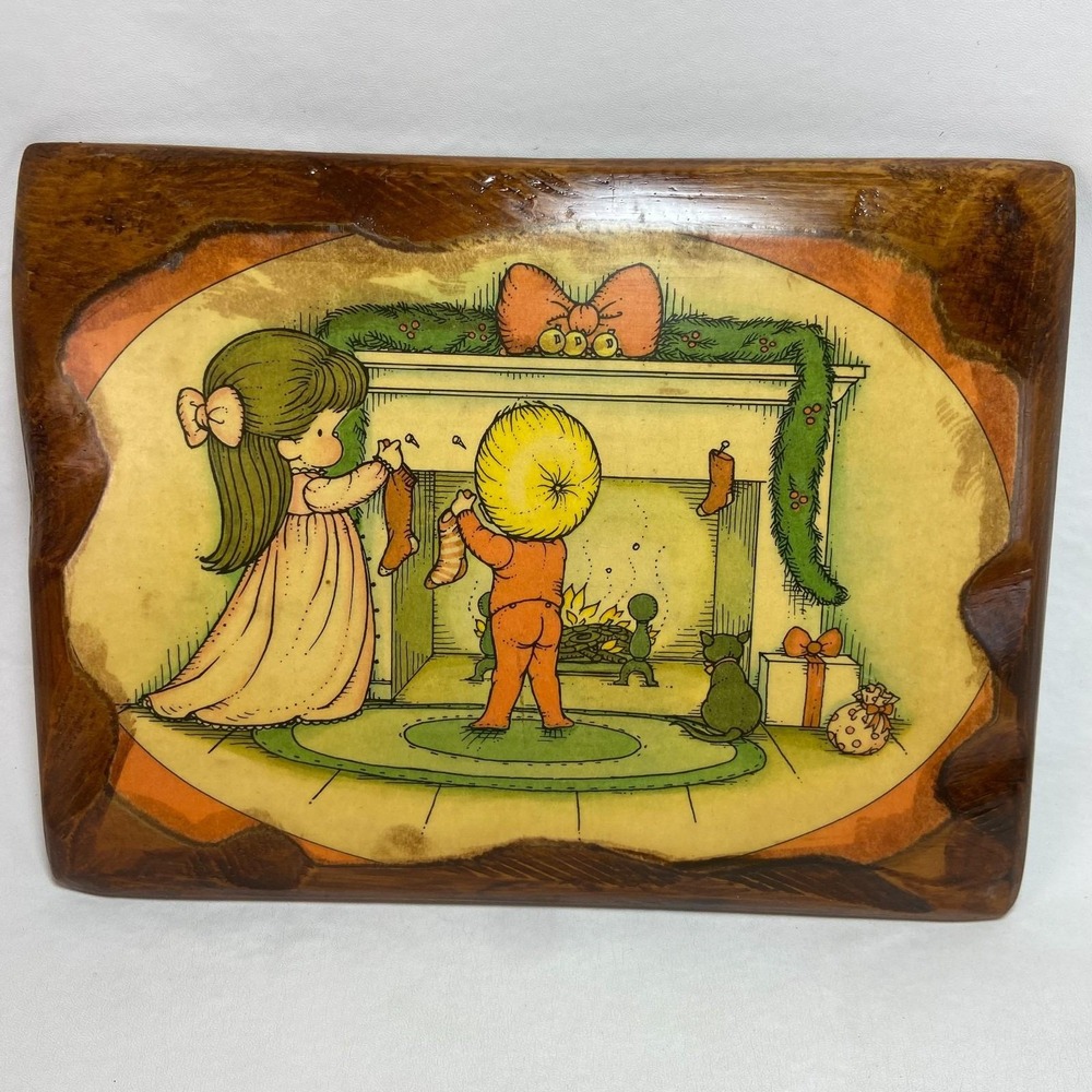 Vintage Joan Walsh Christmas Wooden Laquered Wall Hanging‎ 70s 80s Decor Holiday